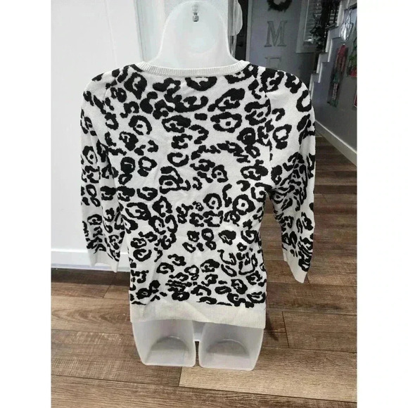 ANN TAYLOR Size Medium Multicolor Cheetah Leopard Print with 3/4 Sleeve Sweater - Picture 3 of 5